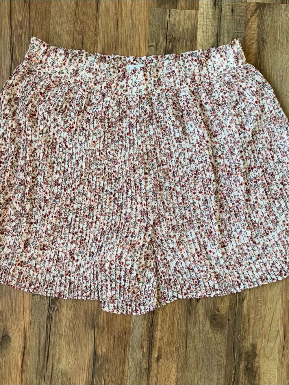 LOFT Floral Pleated Flowy Shorts Large Cottagecore